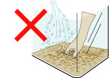 砂利は必ず水槽の外に取り出してから洗ってください。
