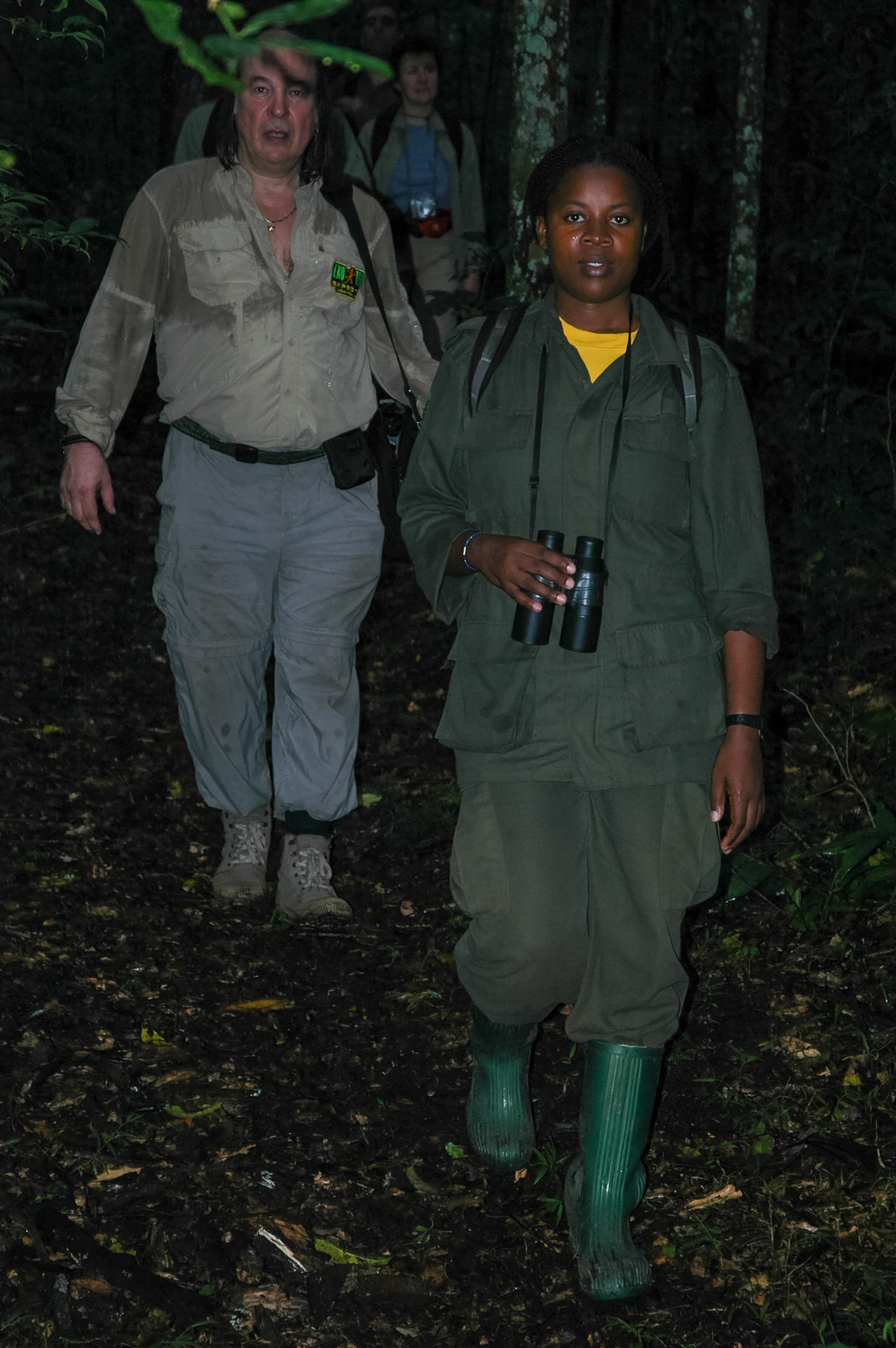 キバレの森でカメレオンや野生動物を探索